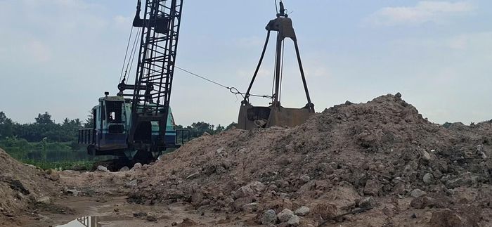 Nguồn đất san lấp từ việc tận thu khoáng sản.