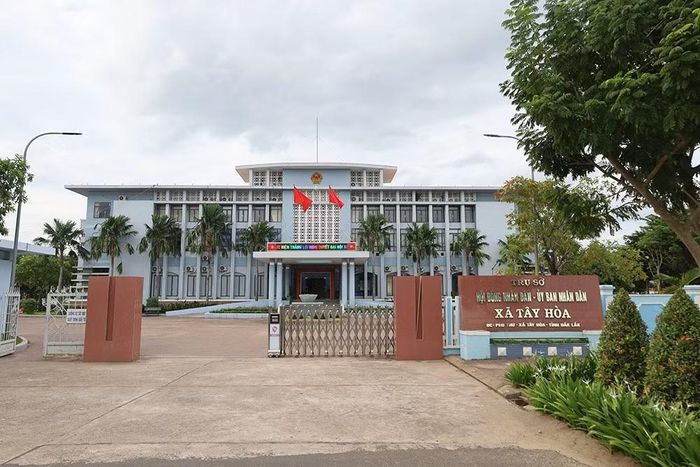 Trụ sở UBND xã Tây Hòa.
