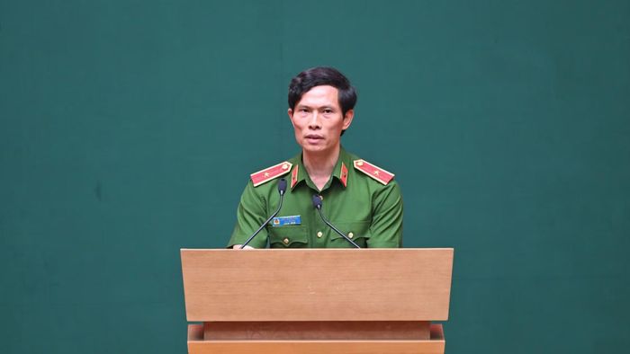 Thiếu tướng Ngô Thanh Bình, Cục trưởng Cục Cảnh sát điều tra tội phạm về ma túy phát biểu tại hội nghị.