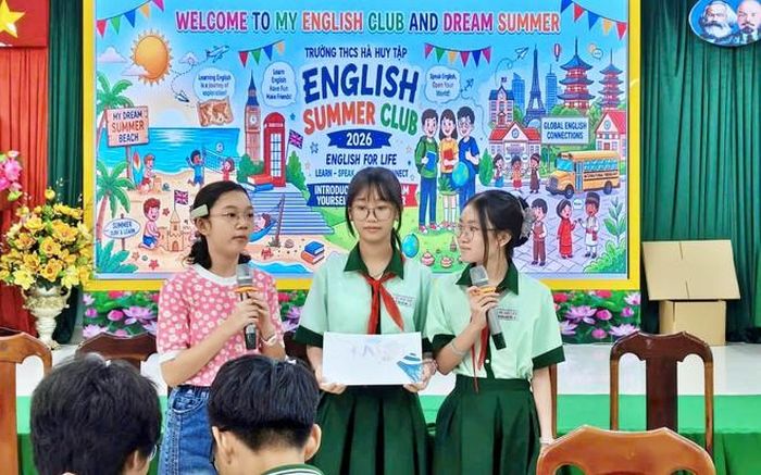 Các hoạt động của học sinh trong hè tại Trường Trung học cơ sở Hà Huy Tập.