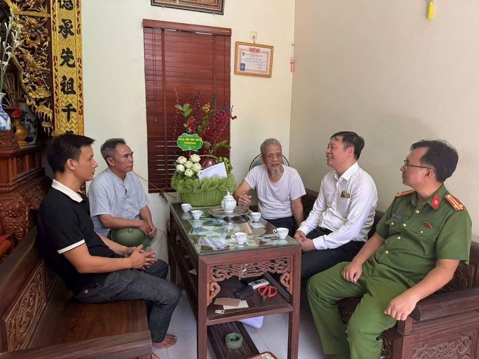 Đoàn công tác số 4 do đồng chí Nguyễn Trọng Đô, Đảng ủy viên, Phó Chủ tịch UBND xã làm Trưởng đoàn.