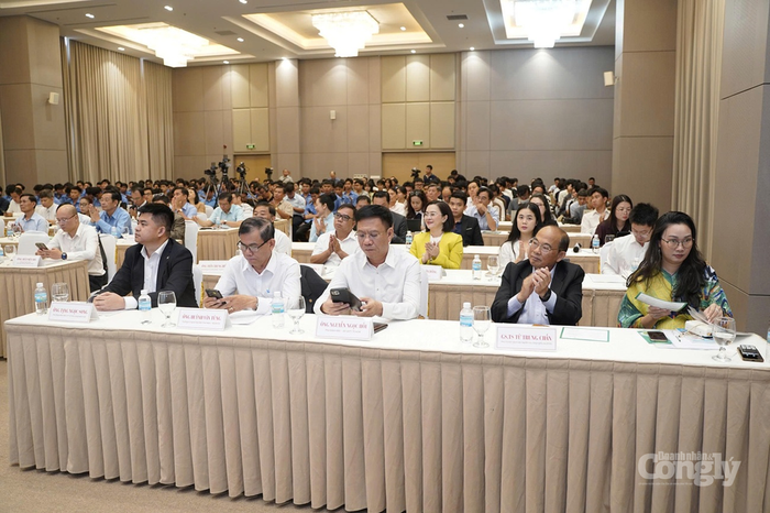 Các đại biểu tham dự Hội thảo “An ninh năng lượng đến 2030: Khơi thông nguồn lực phát triển hạ tầng năng lượng”.
