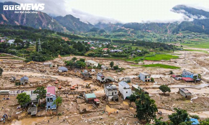 Sau trận lũ quét kinh hoàng, xã Mường Than (Lai Châu) chìm trong cảnh tượng hoang. (Ảnh: Minh Đức)