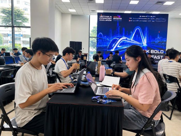 Thí sinh tham dự chương trình Thách thức đổi mới sáng tạo Việt Nam (VAIC) 2026. Ảnh: Kim Tiến