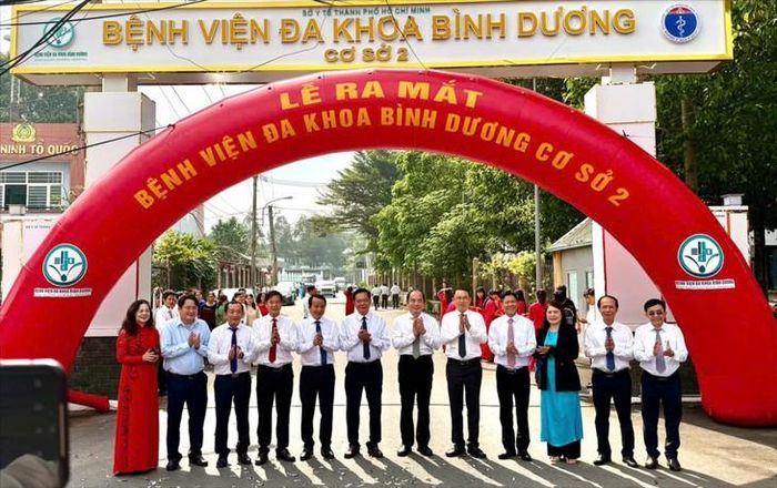 Lễ ra mắt sáp nhập Trung tâm Y tế khu vực Bắc Tân Uyên vào Bệnh viện Đa khoa Bình Dương trực thuộc Sở Y tế TPHCM. Ảnh: SYT TPHCM.