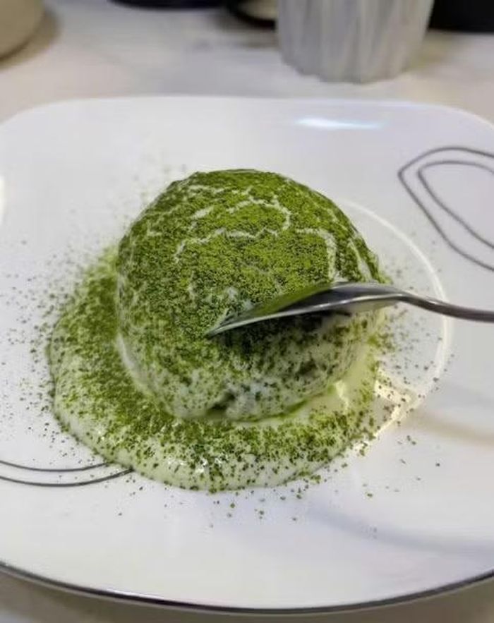 Bánh tiramisu matcha yến mạch khuấy đảo cộng đồng mê matcha. Ảnh: Bảo Châu.