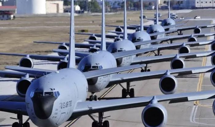 Theo Axios, Mỹ đã thông báo với Israel về kế hoạch đưa thêm nhiều máy bay tiếp dầu tới nước này.