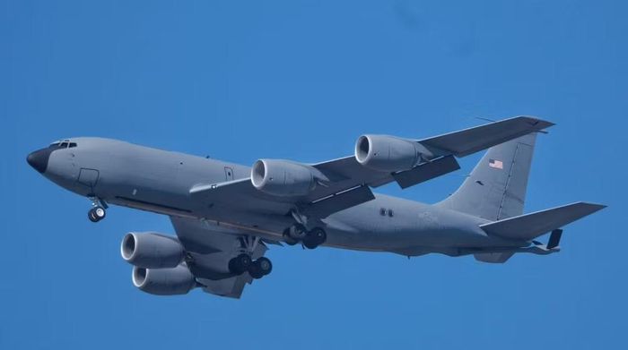 Cục Quản lý Sân bay Israel cảnh báo nếu các máy bay quân sự này không được di dời, hàng nghìn chuyến bay cùng khoảng 50.000 vé máy bay có nguy cơ phải hủy bỏ.