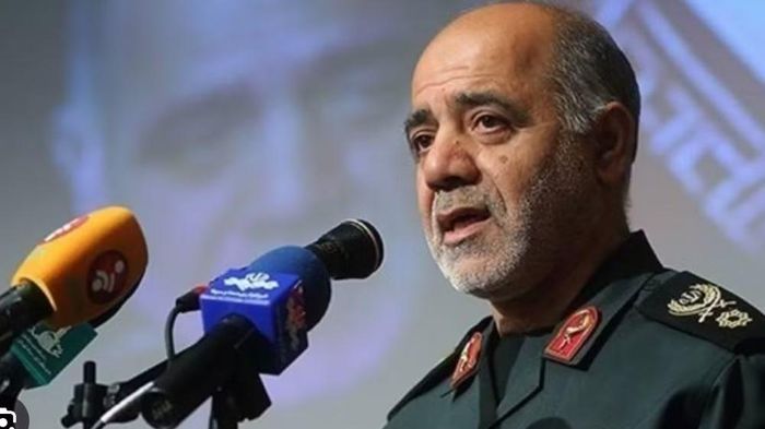 Ông tuyên bố mọi hành động gây hấn nhằm vào Iran sẽ phải đối mặt với "phản ứng quyết liệt và tàn khốc" từ lực lượng vũ trang nước này, đồng thời khẳng định Tehran sẽ khiến Mỹ phải trả giá đắt hơn so với các cuộc chiến trước đây.