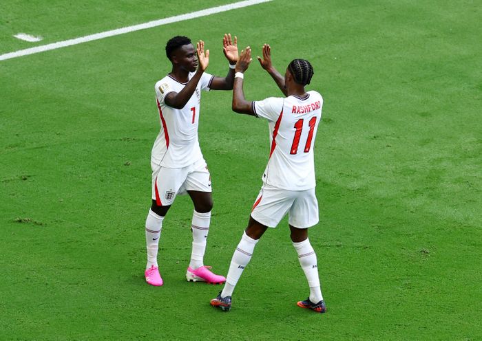 Rashford và Saka tỏa sáng trước Pháp. Ảnh: Reuters.