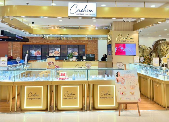 Cửa hàng kim cương Cashion thông báo tạm dừng hoạt động kinh doanh trong 2 tháng. Ảnh: Cashion.
