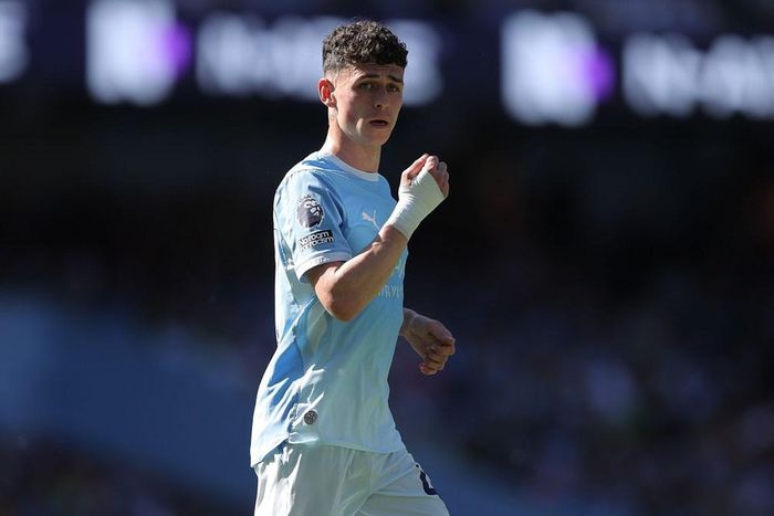 Phil Foden được AC Milan quan tâm