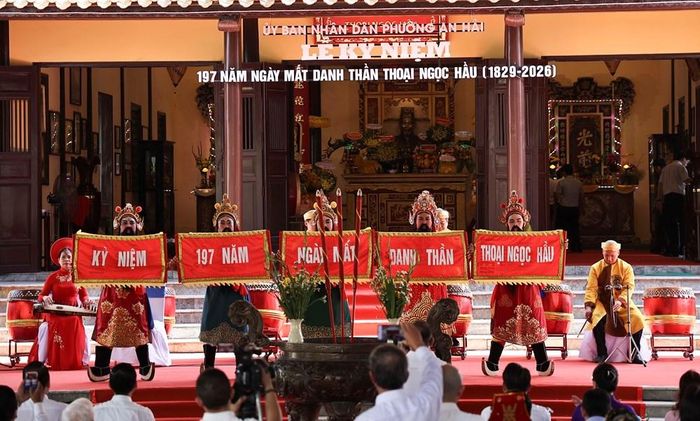 Lễ kỷ niệm 197 năm ngày mất Danh thần Thoại Ngọc Hầu diễn ra tại Nhà thờ Tiền hiền làng An Hải và Thoại Ngọc Hầu