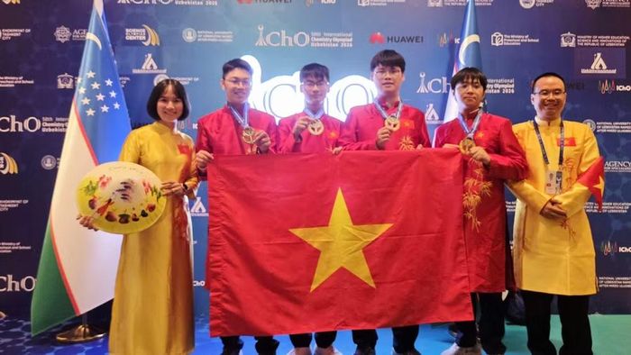 Đội tuyển quốc gia Việt Nam đạt 4 Huy chương Vàng Olympic Hóa học quốc tế năm 2026.