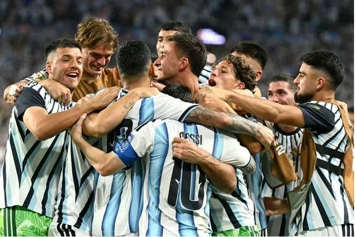 Trong khi đó, Argentina vẫn sở hữu bản lĩnh của nhà đương kim vô địch cùng khả năng tạo đột biến từ Lionel Messi và Julían Alvarez.