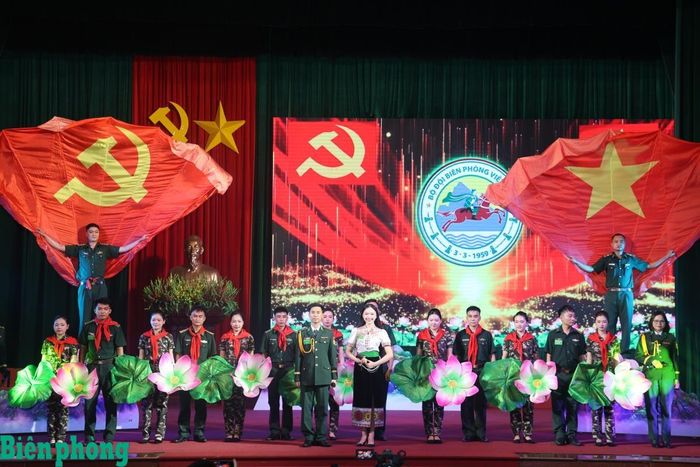 Các đội thi mang đến nhiều phần trình diễn đặc sắc, thể hiện bản lĩnh, kỹ năng và tinh thần xung kích của tuổi trẻ Bộ đội Biên phòng. Ảnh: Xuân Khoa