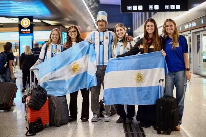 NHM Argentina vẫn đổ về Mỹ với hy vọng mong manh sẽ có vé