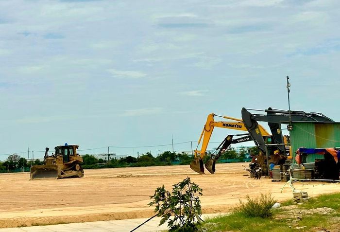 Mặt bằng cơ bản đã được san lấp hoàn chỉnh.