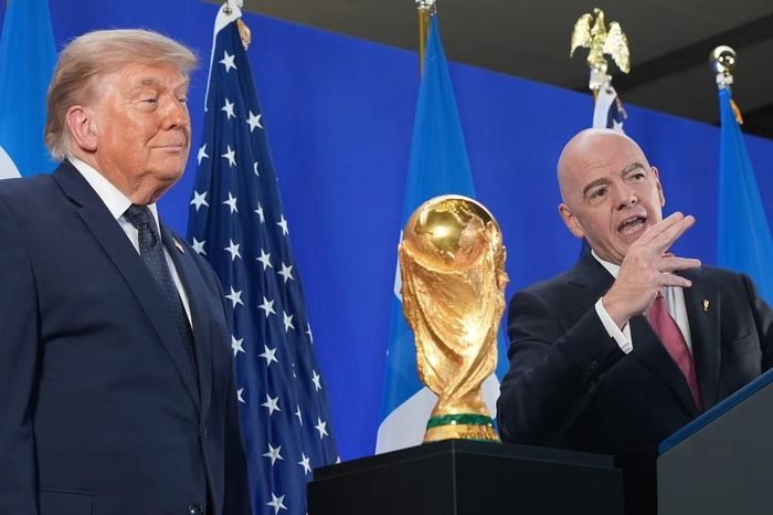 Tổng thống Mỹ Donald Trump và Chủ tịch FIFA Gianni Infantino được bảo vệ cực kỳ nghiêm ngặt khi dự khán trận chung kết World Cup 2026.