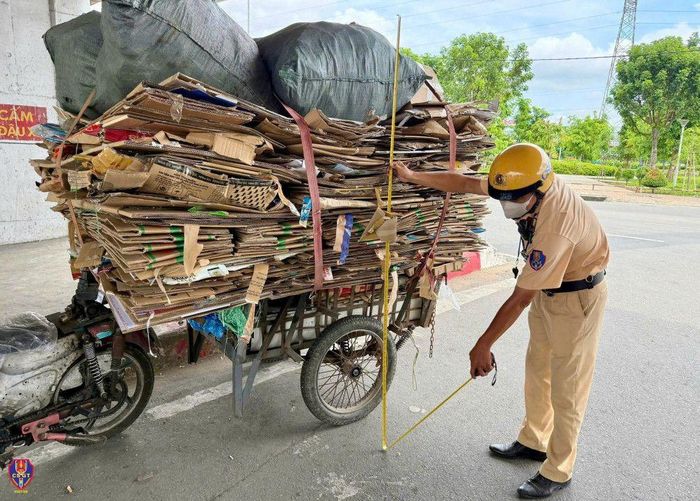 Xe tự chế, xe ba bánh tự chế và các phương tiện không bảo đảm tiêu chuẩn an toàn kỹ thuật từ lâu là một trong những nguy cơ tiềm ẩn đối với hoạt động vận chuyển hàng hóa.