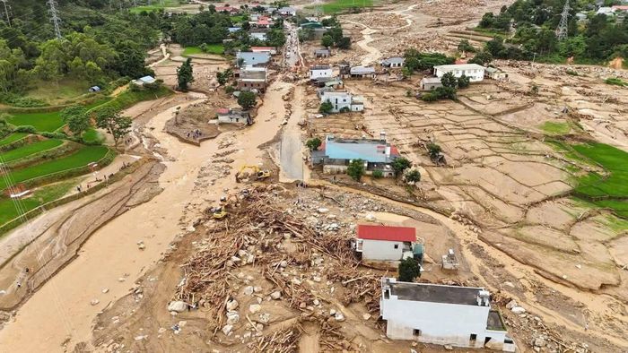Trận lũ gây thiệt hại nặng nề trên địa bàn xã Mường Than. Ảnh: Nguyễn Hưng