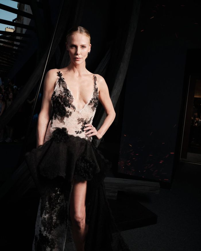 Minh tinh từng đoạt giải Oscar Charlize Theron.
