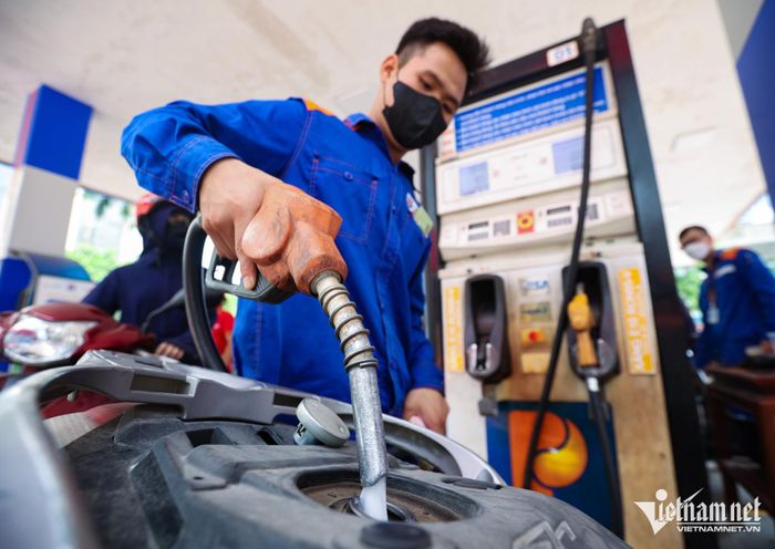 Giá xăng dầu trong nước tuần này được điều chỉnh tăng. Ảnh: Thạch Thảo