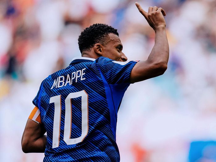 Mbappe có kỳ World Cup nổi bật về mặt cá nhân. Ảnh: FFF