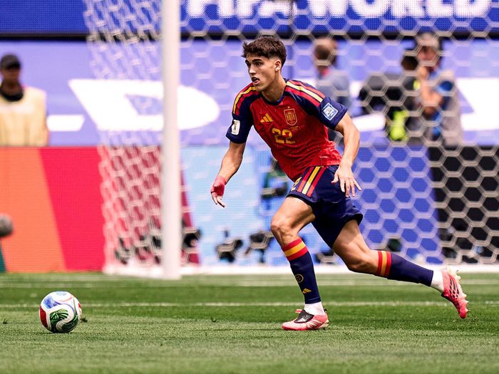 Cubarsi là thủ lĩnh hàng thủ Tây Ban Nha. Ảnh: SeFutbol