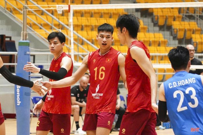 Sau nhiều lần lỡ cơ hội, giờ đây Đinh Văn Phương đã có cơ hội thể hiện mình trong màu áo đội tuyển quốc gia Việt Nam. Ảnh: Bùi Minh Cần.