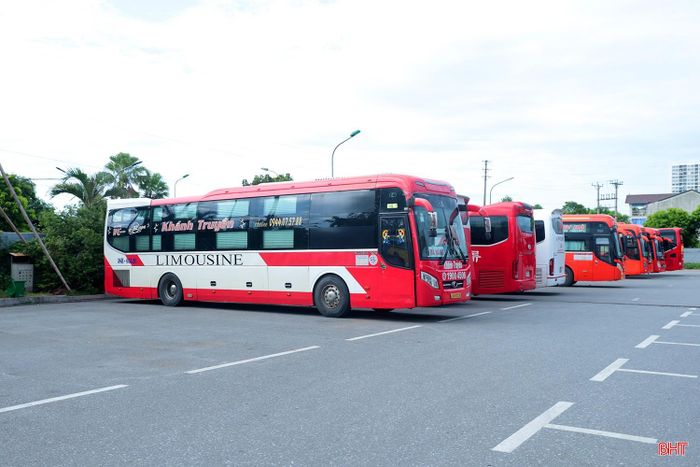 Thời điểm giá xăng dầu tăng cao, có 8 đơn vị kinh doanh vận tải hành khách không tăng giá cước.
