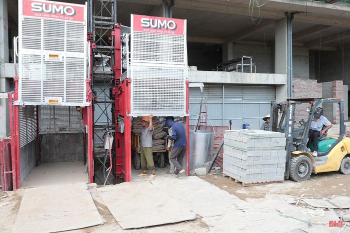 Dự án Thí điểm nhà ở xã hội giai đoạn II ở phường Thành Sen, tỉnh Hà Tĩnh dự kiến hoàn thành vào quý IV năm 2026 sẽ cung cấp 509 căn nhà ở xã hội.
