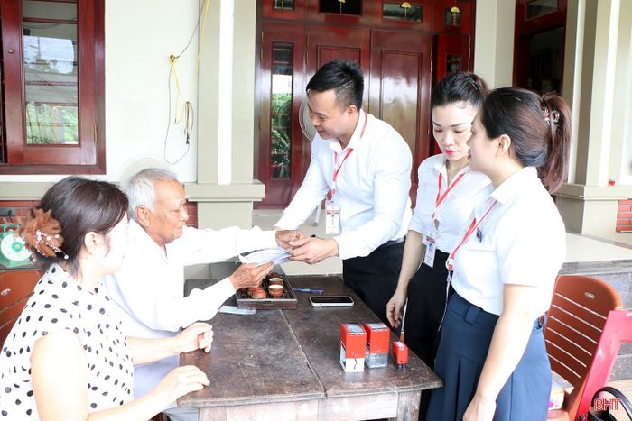 Dịch vụ công lưu động đáp ứng nhu cầu, nguyện vọng của người dân.