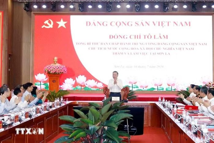 Tổng Bí thư, Chủ tịch nước Tô Lâm làm việc với Ban Thường vụ Tỉnh ủy Sơn La. (Ảnh: Thống Nhất/TTXVN)