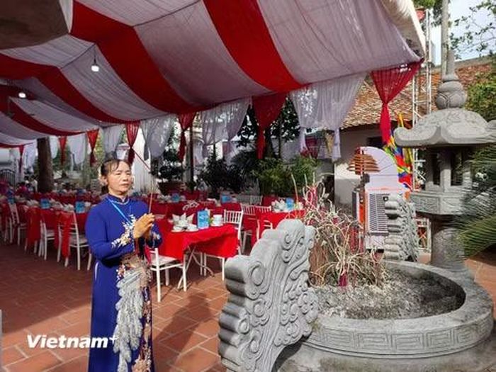 Bà Trần Thị Vân (làng Vạn Phúc). (Ảnh: Minh Thu/Vietnam+)