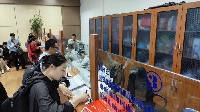 Các văn phòng đăng ký đất đai đang huy động mọi nguồn lực để hoàn thành cơ sở dữ liệu đất đai trong tháng 8.