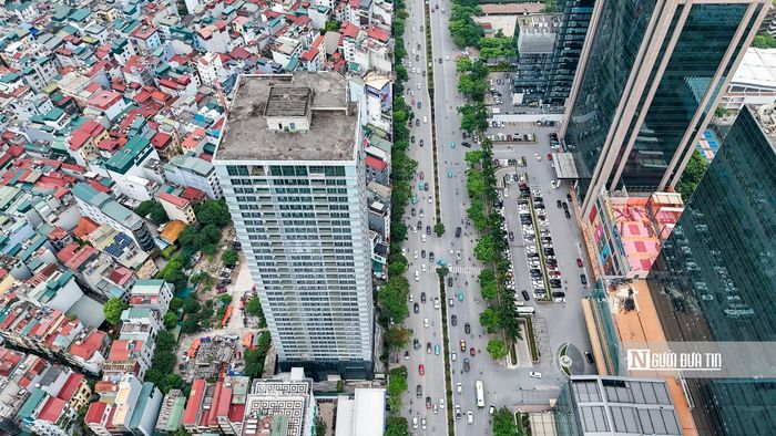 Dự án có quy mô 35 tầng nổi và 4 tầng hầm, tổng vốn đầu tư khoảng 791,8 tỷ đồng. Trong đó, từ tầng 1 đến tầng 3 bố trí trung tâm thương mại, từ tầng 4 đến tầng 35 là 288 căn hộ thương mại diện tích từ 86,4-145,4m2.