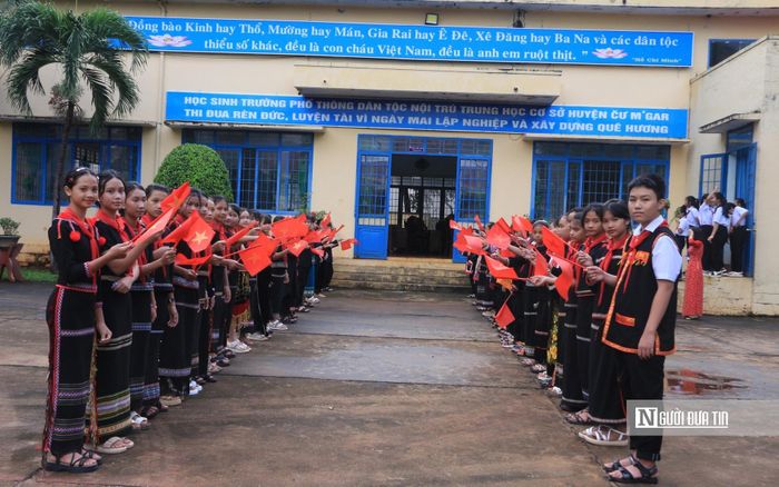 Học sinh dân tộc thiểu số rất ít người được đề xuất hưởng nhiều chính sách hỗ trợ mới (Ảnh: Khánh Ngọc).