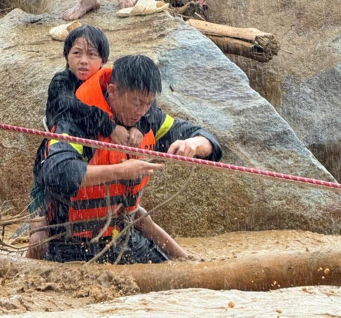 Những ngày qua, mưa lũ tàn phá gây thiệt hại nặng nề tại tỉnh Lai Châu. Ảnh: Công an tỉnh Lai Châu