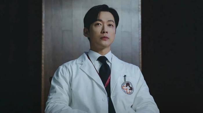 Nam Goong Min tiếp tục lựa chọn dòng phim tâm lý giật gân với The Husband.