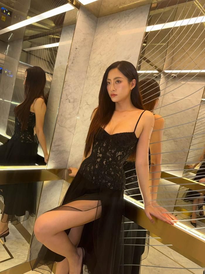 Lương Thùy Linh được khen ngày càng xinh đẹp, quyến rũ sau 7 năm đăng quang. Ảnh: FBNV