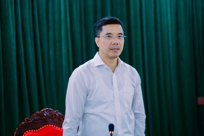 Phó Bí thư Thường trực Tỉnh ủy Nguyễn Hồng Phong phát biểu chỉ đạo tại buổi làm việc