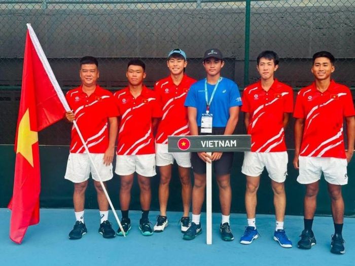 Đội hình tuyển Việt Nam dự Davis Cup năm nay. Ảnh: VTF