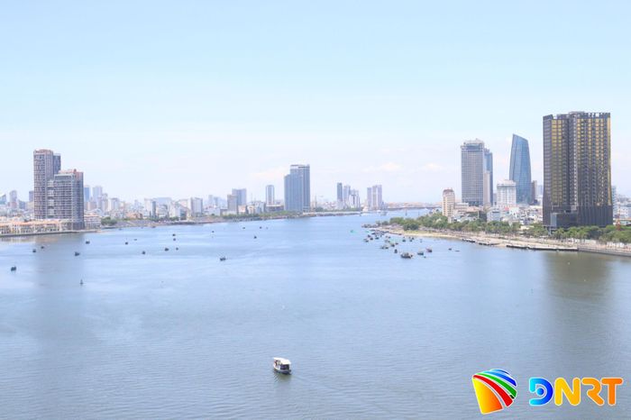 Nắng nóng tại thành phố Đà Nẵng còn duy trì nhiều ngày. Ảnh: HOÀNG HIỆP