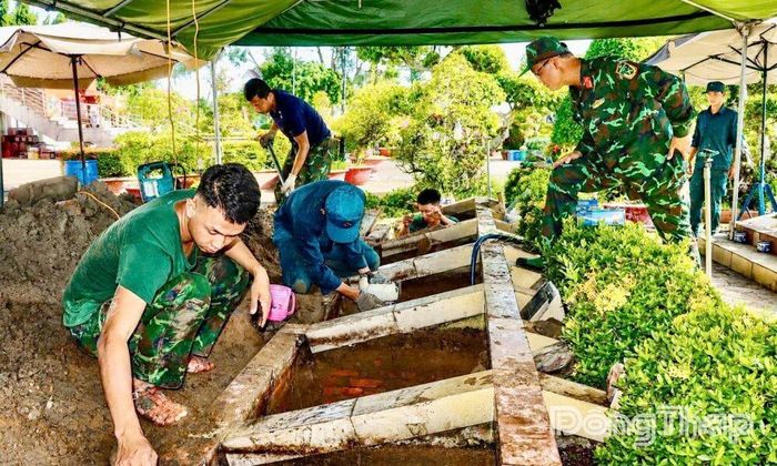 Các lực lượng làm nhiệm vụ tại Nghĩa trang Liệt sĩ Lai Vung - Lấp Vò.