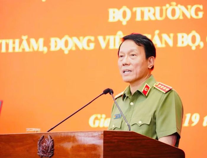 Bộ trưởng Bộ Công an Lương Tam Quang phát biểu tại buổi làm việc. Ảnh: N.H