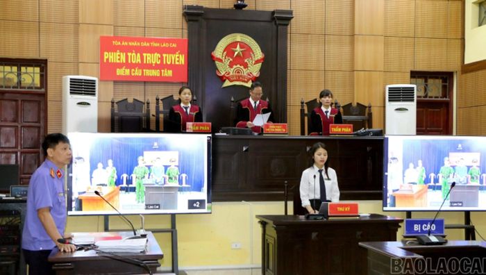 Quang cảnh phiên tòa xét xử trực tuyến do Tòa án nhân dân tỉnh Lào Cai tổ chức. (Ảnh: minh họa - Thanh Chi)
