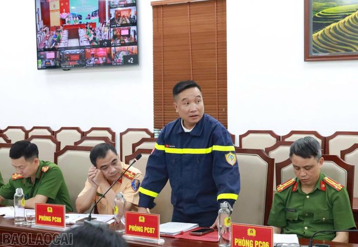 Công an các địa phương tham gia ý kiến.