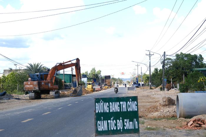 Thi công Dự án Nâng cấp đường DT721 đoạn qua xã Cát Tiên 2 đang được khẩn trương hoàn thành, vượt tiến độ nhiều tháng