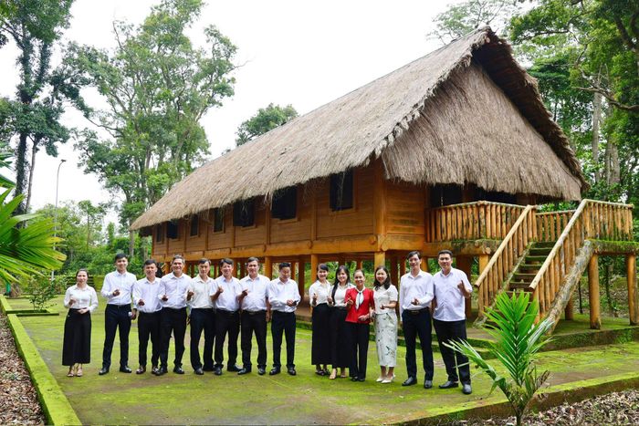 Đoàn thăm các di tích lịch sử, văn hóa tiêu biểu